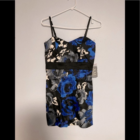 NWT Forever 21 Black Blue Floral Mini Dress - Picture 1 of 3